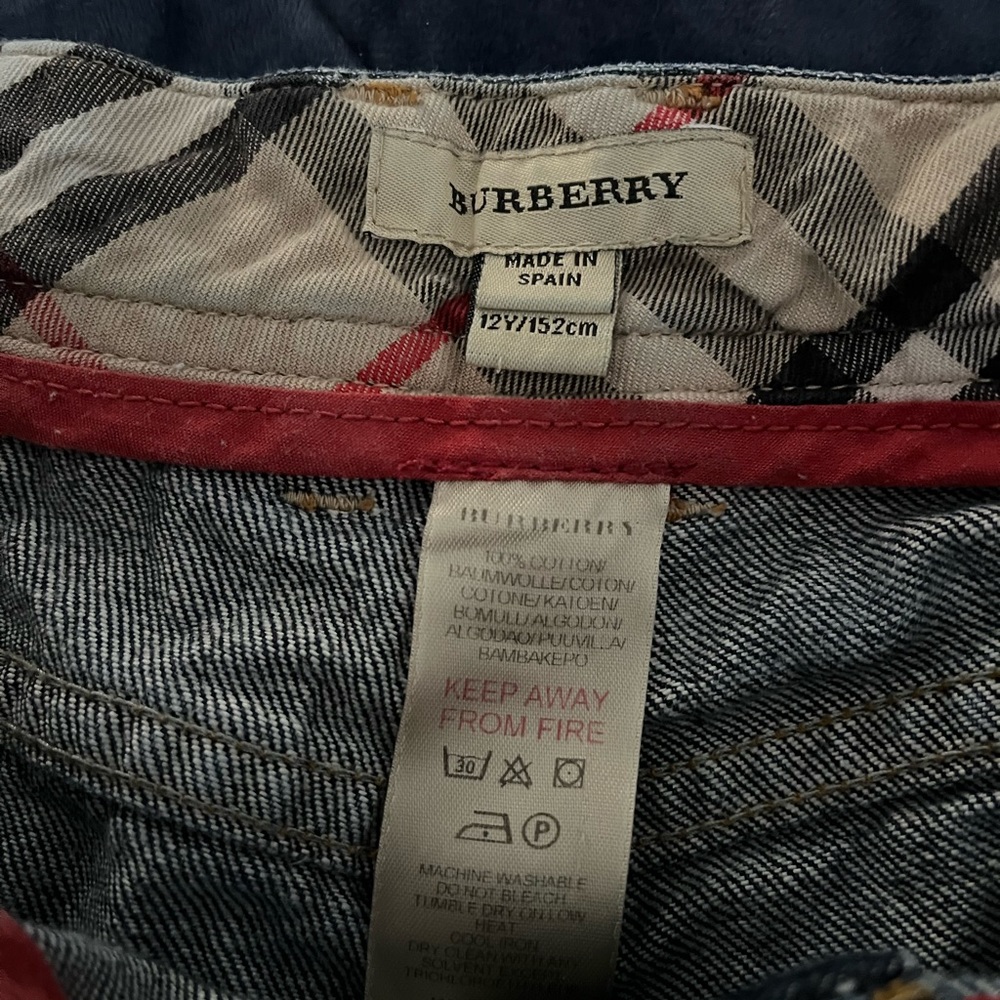 Boys Burberry pants with cuff option w/ NWT
Novacheck strap size 12Y/140cm